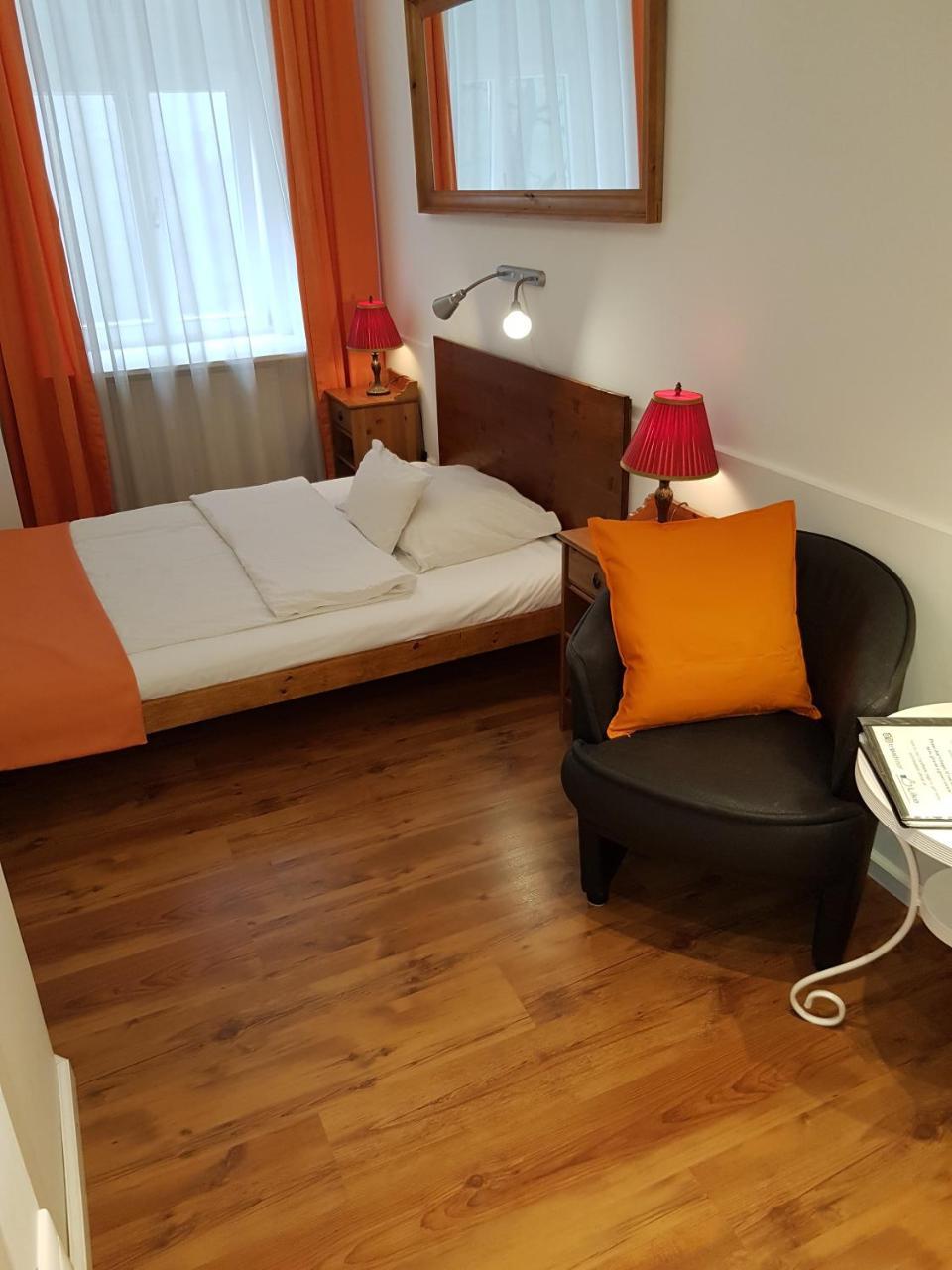Connection Guesthouse บูดาเปสต์ ภายนอก รูปภาพ