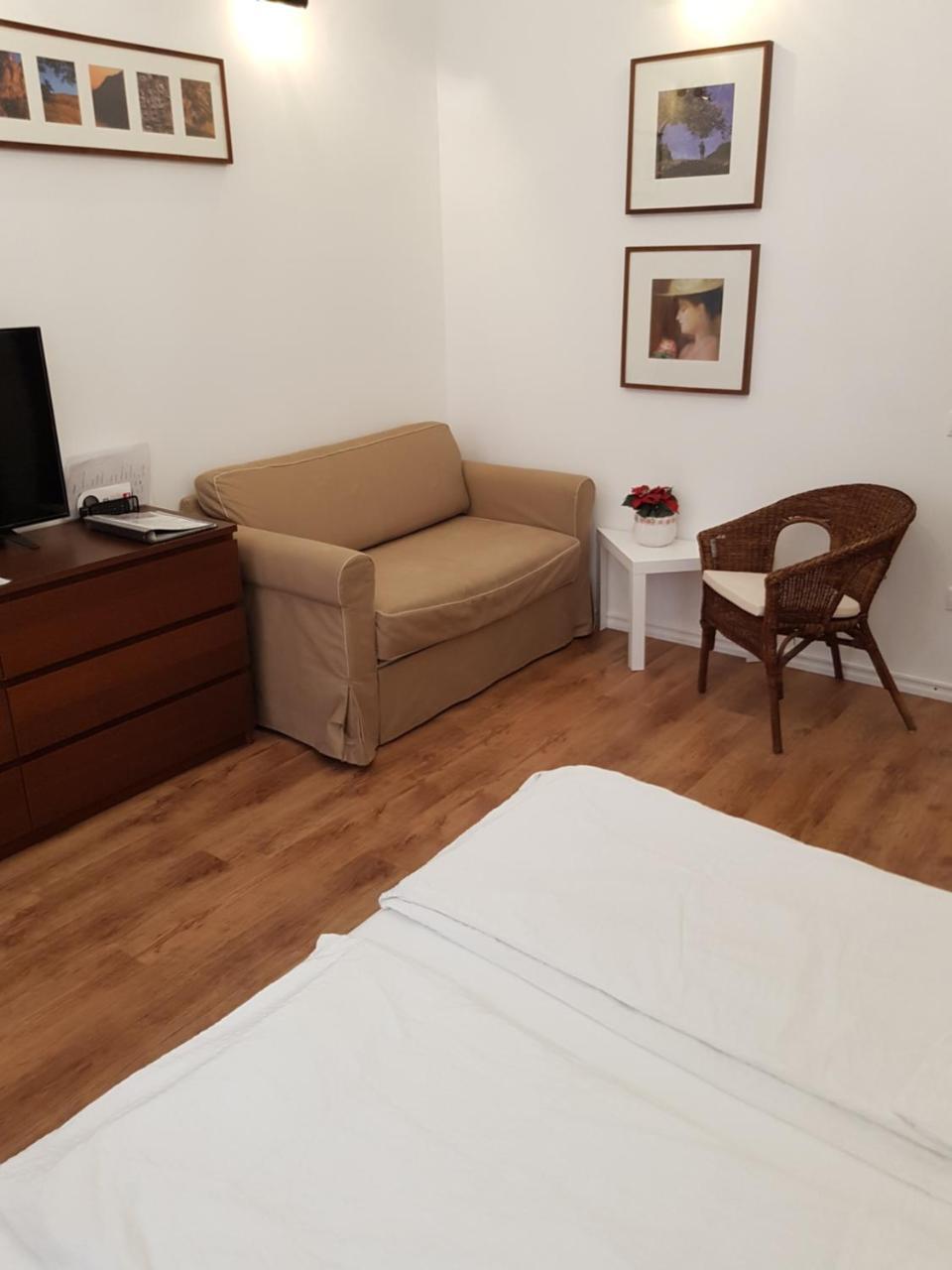 Connection Guesthouse บูดาเปสต์ ภายนอก รูปภาพ