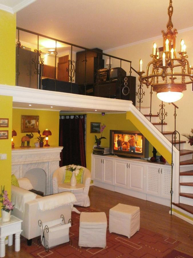Connection Guesthouse บูดาเปสต์ ภายนอก รูปภาพ